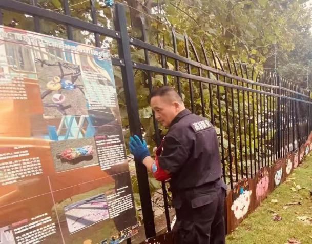 C:/Users/BA/Desktop/風雨過后南京保安迅速行動，恢復安“寧”面貌/8.jpg8