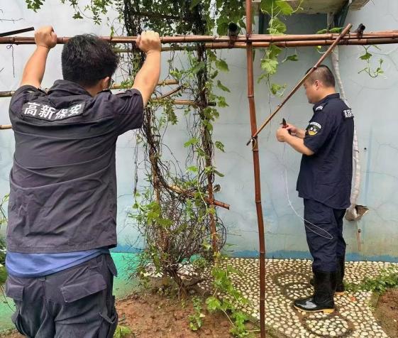 C:/Users/BA/Desktop/風雨過后南京保安迅速行動，恢復安“寧”面貌/9.jpg9