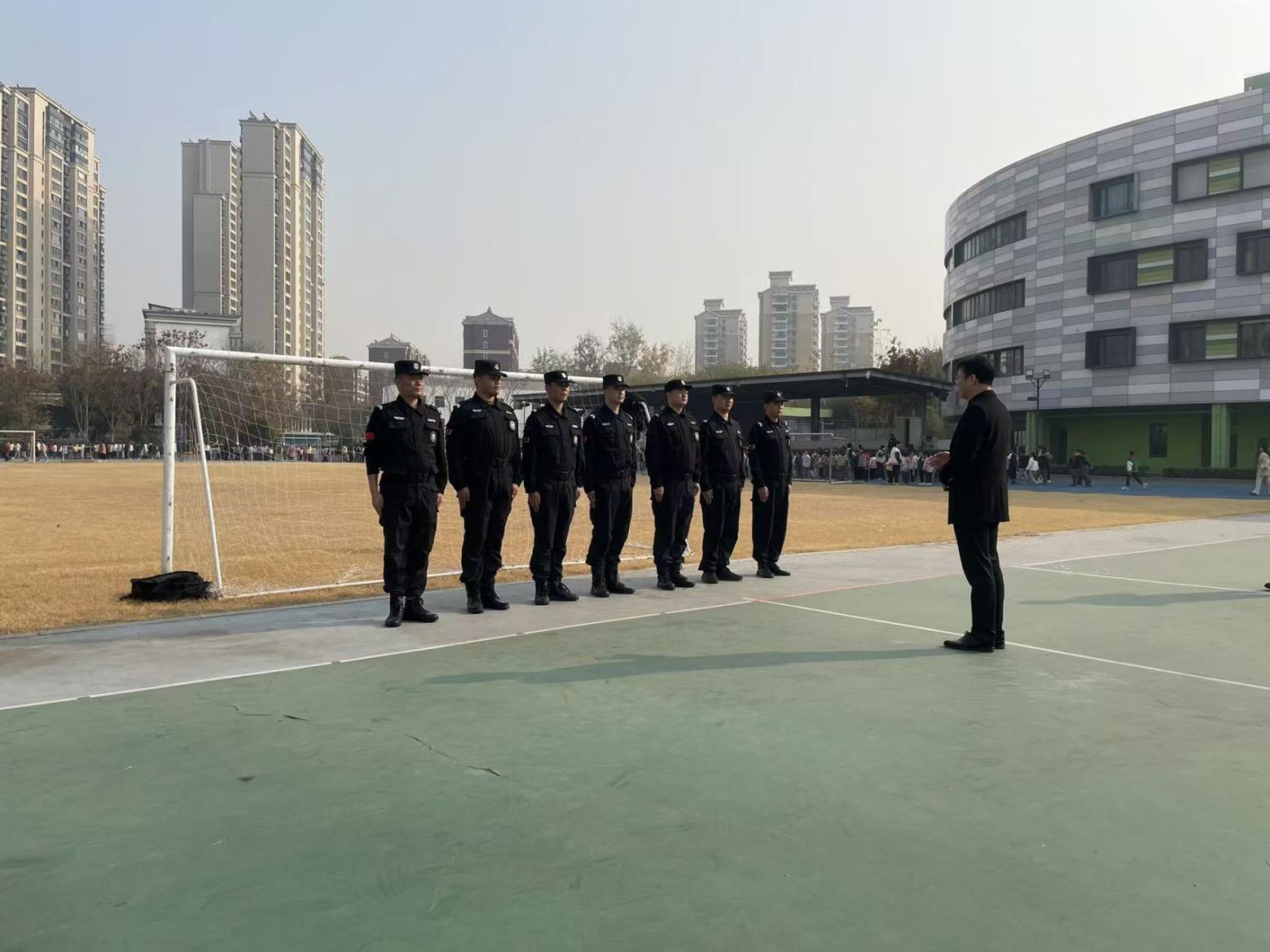 E:/25.12.10后 上傳網(wǎng)站留存/喜報(bào)！南京市保安服務(wù)有限公司建鄴分公司榮獲“校園最小應(yīng)急單元技能競(jìng)賽”一等獎(jiǎng)/照片/7f4752ecec0a4eaf4162fae738cff144.jpg7f4752ecec0a4eaf4162fae738cff144