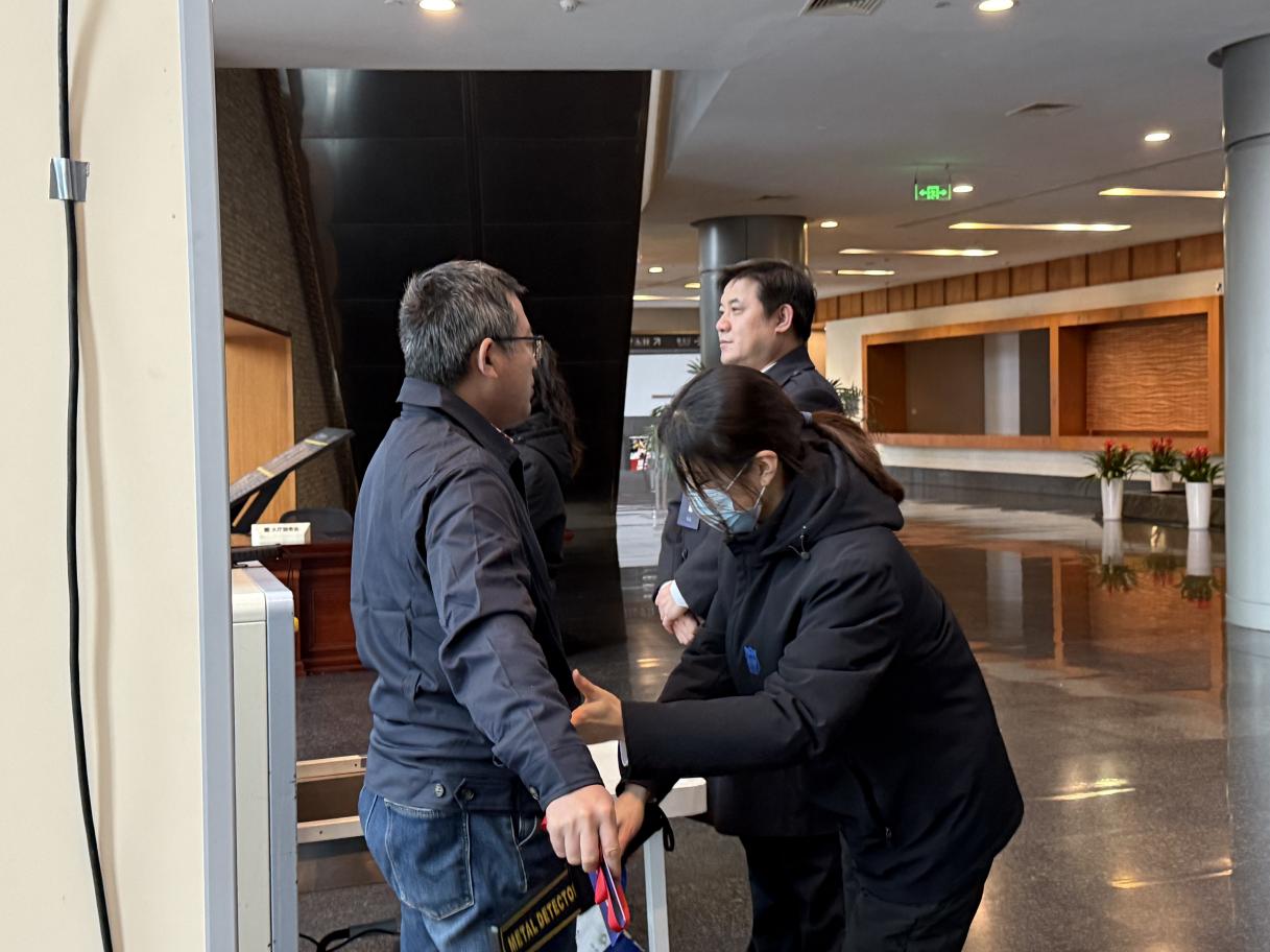 E:/25.12.10后 上傳網(wǎng)站留存/“安保鐵軍、硬核保障”2026系列報(bào)道一——科技引領(lǐng)未來，安全護(hù)航盛會/照片/79854b95b5929b8d99e14dd1fe9a271f.jpg79854b95b5929b8d99e14dd1fe9a271f